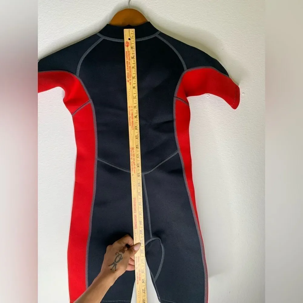 Hevto Red and Black Wetsuit